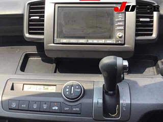 HONDA FREED 2008