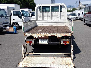 TOYOTA DYNA 2009