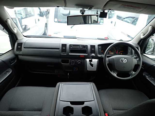 TOYOTA HIACE VAN 2018