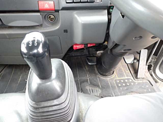 ISUZU ELF 2011