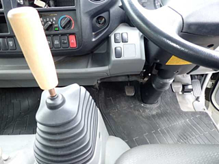 HINO DUTRO 2015