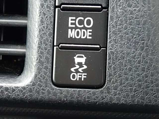 TOYOTA NOAH 2018
