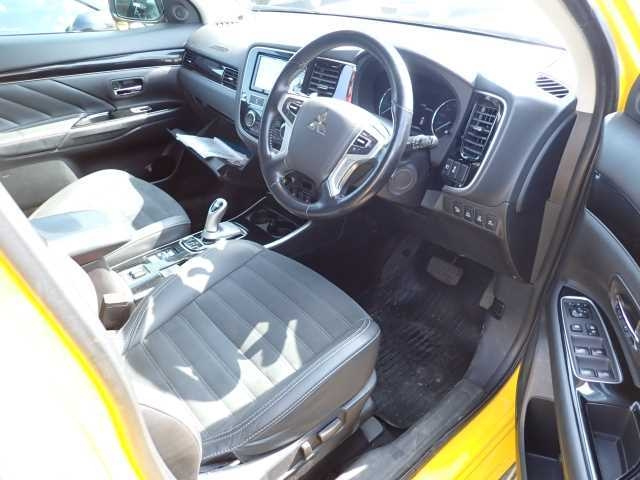 MITSUBISHI OUTLANDER PHEV 2019