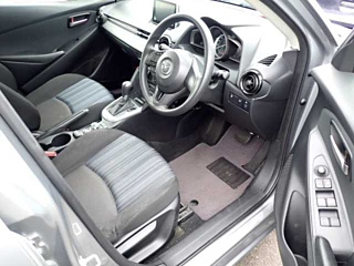 MAZDA DEMIO 2015