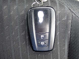 TOYOTA PRIUS 2018