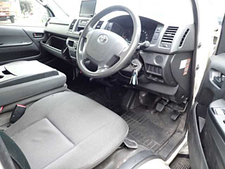 TOYOTA HIACE VAN 2014