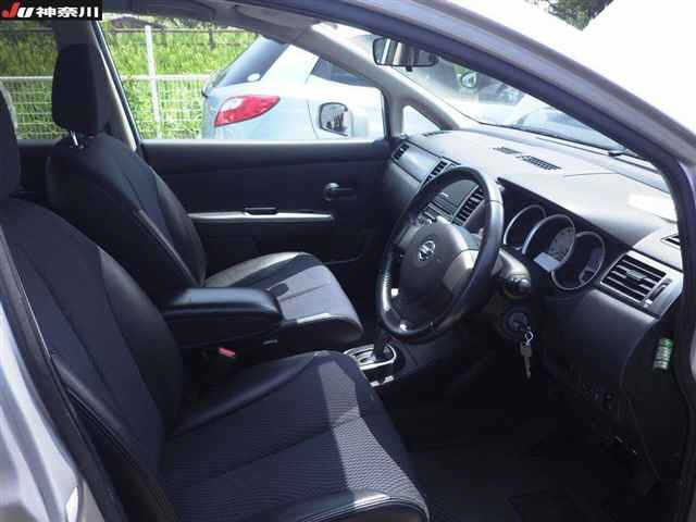 NISSAN TIIDA 2008