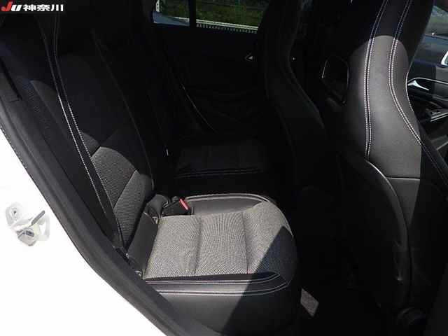 MERCEDES BENZ CLA CLASS 2017