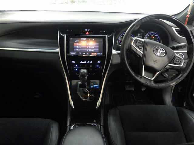 TOYOTA HARRIER 2015