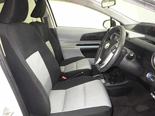 TOYOTA AQUA 2012