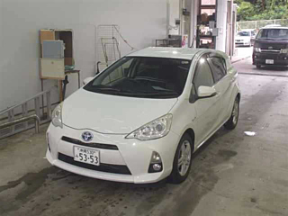 TOYOTA AQUA 2013