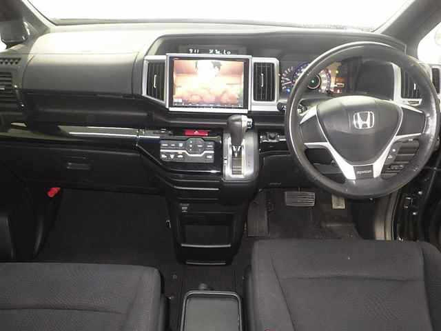 HONDA STEP WAGON 2012