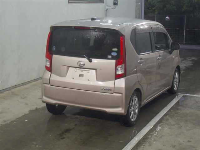 DAIHATSU MOVE 2015
