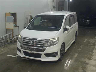 HONDA STEP WAGON 2013