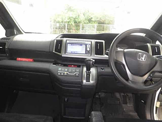 HONDA STEP WAGON 2013