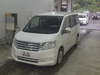 HONDA STEP WAGON 2013