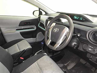 TOYOTA AQUA 2012