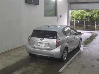 TOYOTA AQUA 2012