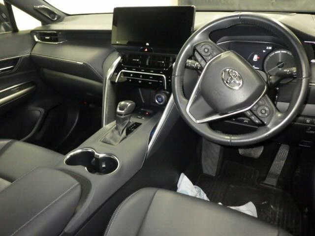 TOYOTA HARRIER 2022