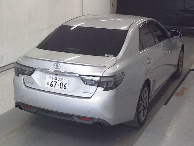 TOYOTA MARK X 2019