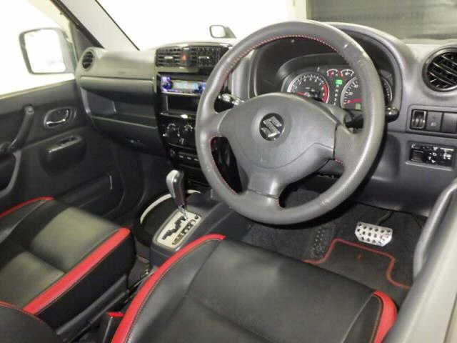 SUZUKI JIMNY 2012