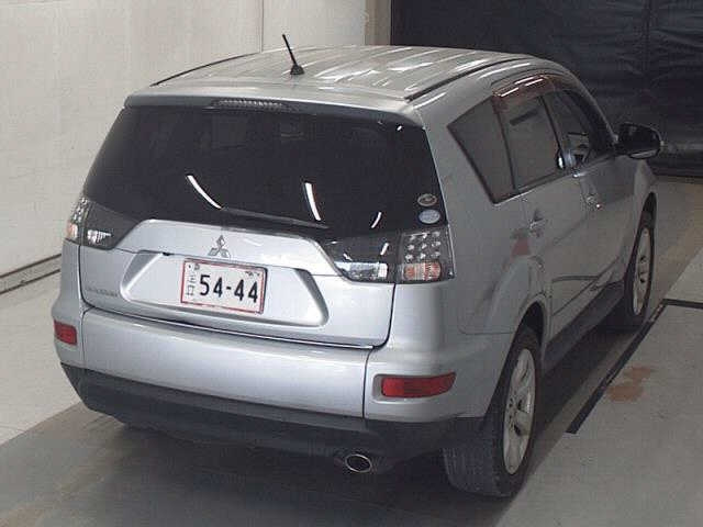 MITSUBISHI OUTLANDER 2009