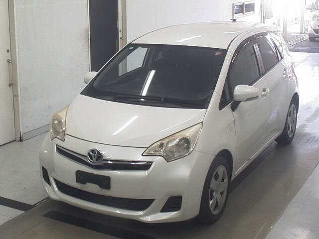 TOYOTA RACTIS 2012