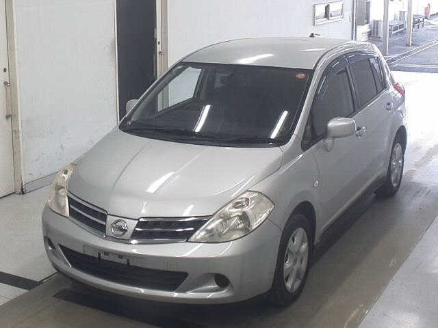 NISSAN TIIDA 2012