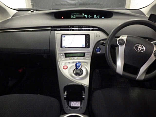 TOYOTA PRIUS 2014
