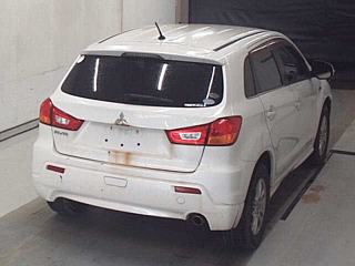 MITSUBISHI RVR 2010