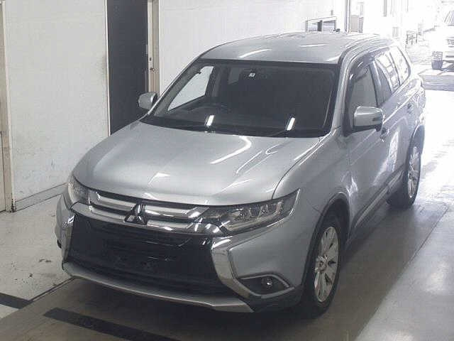 MITSUBISHI OUTLANDER 2015