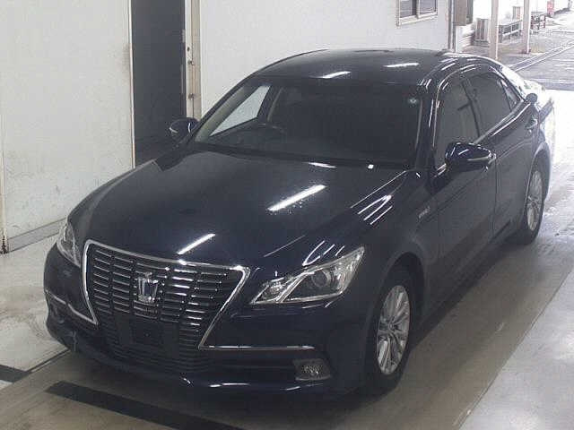 TOYOTA CROWN 2013