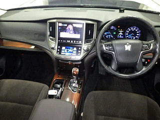 TOYOTA CROWN 2013