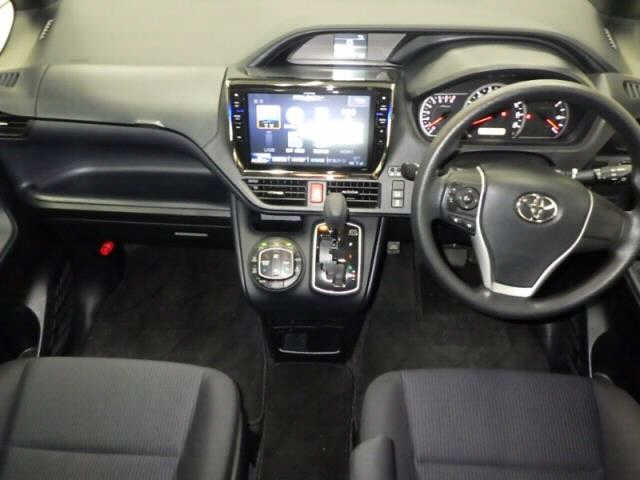 TOYOTA VOXY 2014