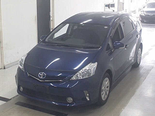 TOYOTA PRIUS ALPHA 2012
