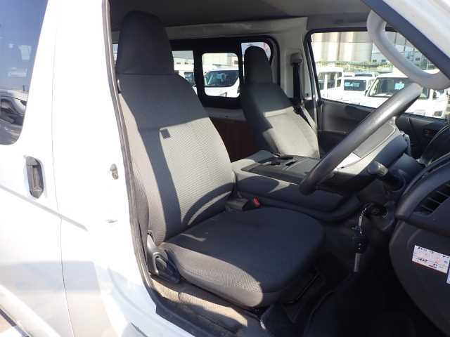 TOYOTA REGIUS ACE VAN 2019