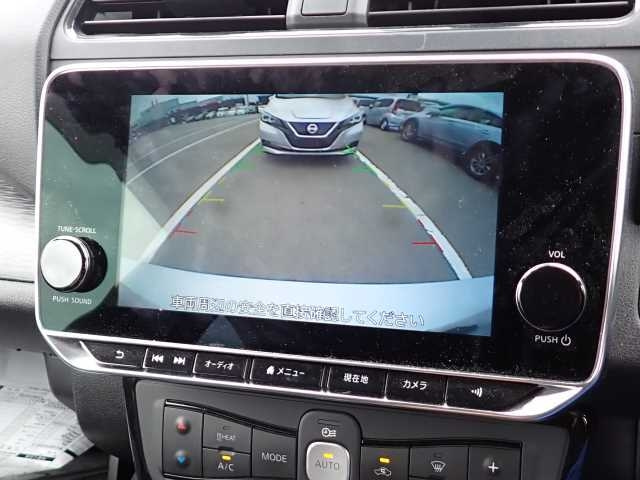 NISSAN LEAF 2020