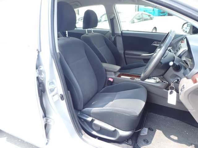 TOYOTA PREMIO 2014