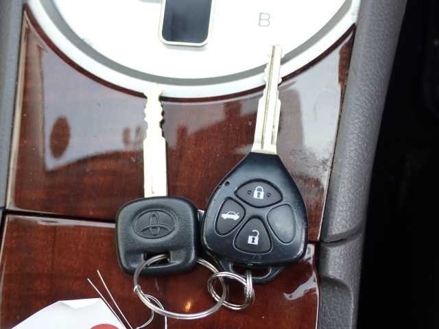 TOYOTA PREMIO 2014