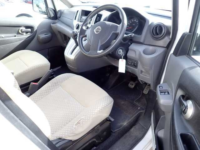 NISSAN NV200 2013