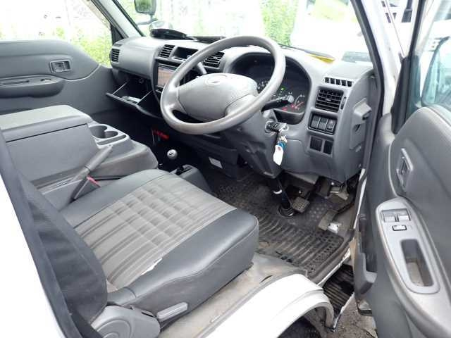 MAZDA BONGO VAN 2017