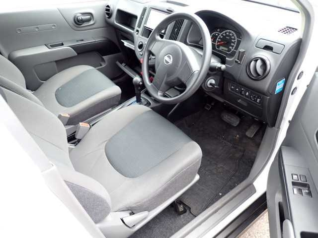 NISSAN AD 2021