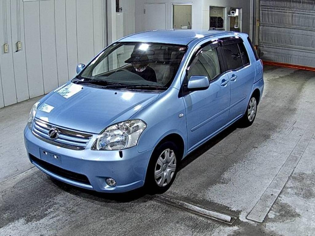 TOYOTA RAUM 2008