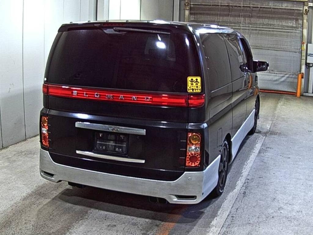 NISSAN ELGRAND 2009
