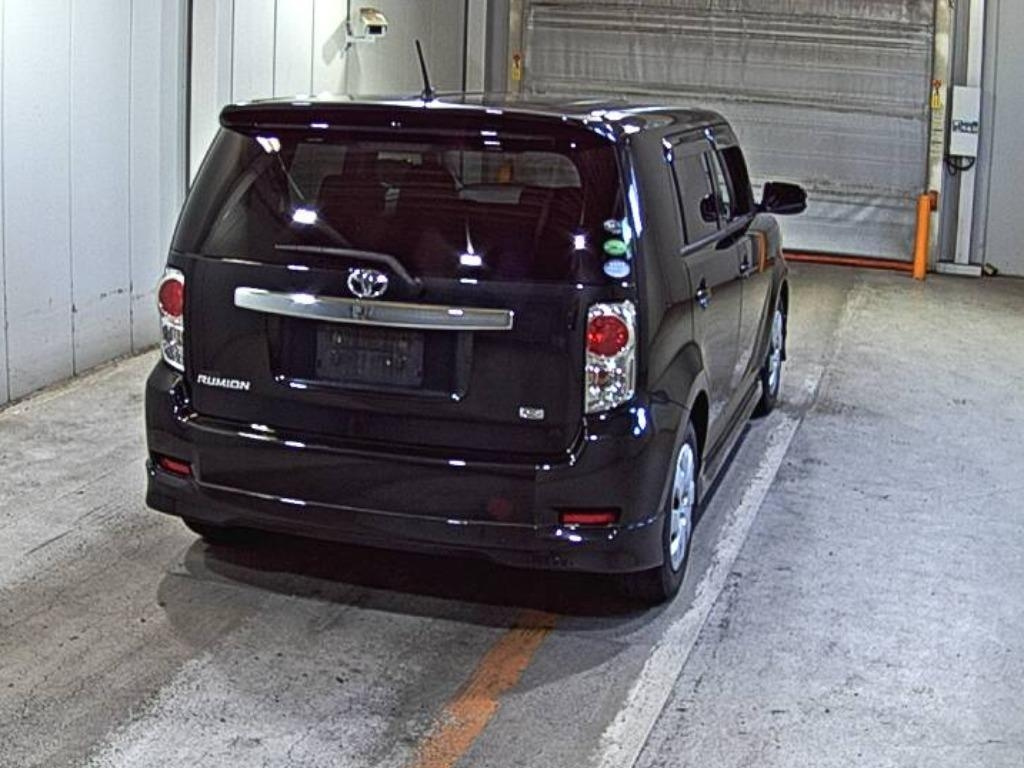 TOYOTA COROLLA RUMION 2013
