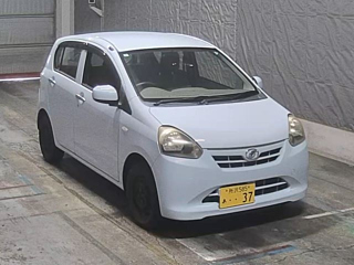 DAIHATSU MIRA E S 2013