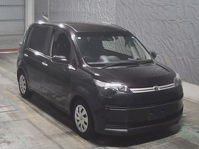 TOYOTA SPADE 2016