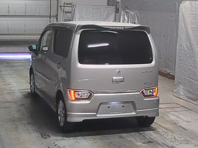 SUZUKI WAGON R 2020