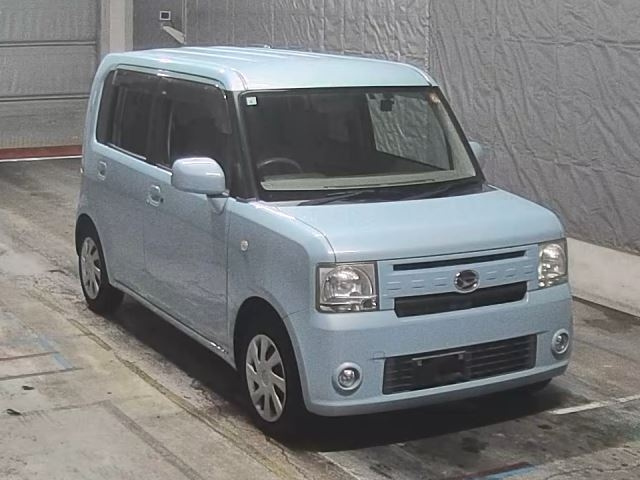DAIHATSU MOVE CONTE 2011