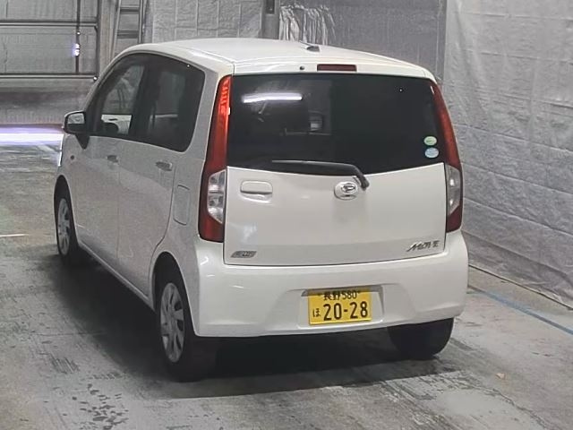 DAIHATSU MOVE 2014